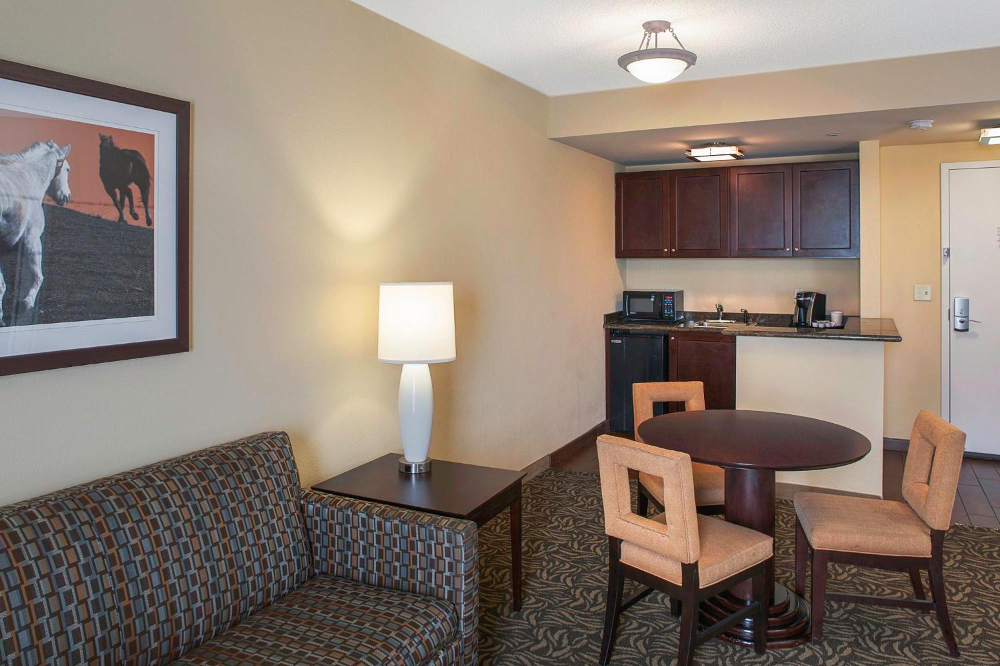 Holiday Inn Ardmore By Ihg Eksteriør billede